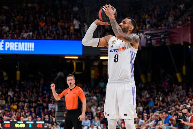 Hanga abandona el Real Madrid