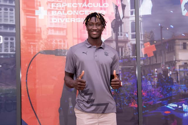 Khalifa Diop ilusiona al baskonismo