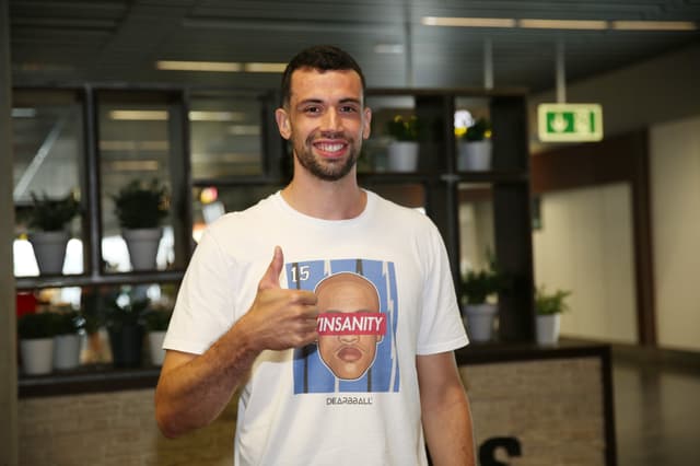 El compromiso de Pierre Pelos