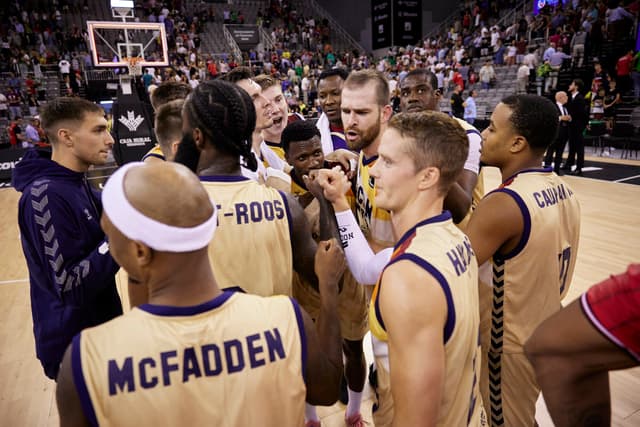 Coviran Granada 101-UCAM Murcia 104