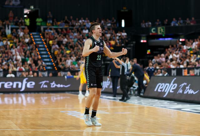 Surne BB 95 - MoraBanc And. 73