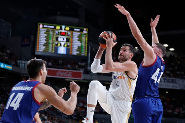 Rudy rebasa a Herreros