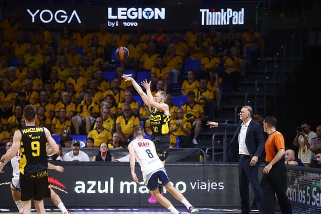 La historia del triple de Salin