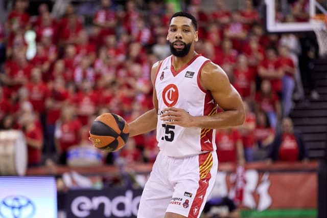 Okafor se marcha al basket chino
