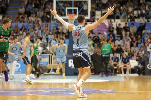 Río Breogán-Joventut (85-77)