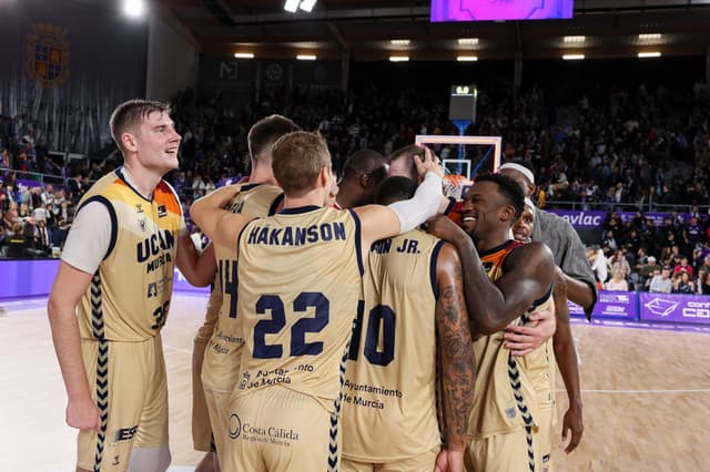 Zunder Palencia-UCAM Murcia (66-76)