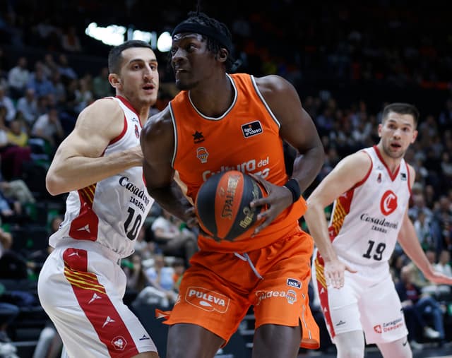 Touré no seguirá en Valencia