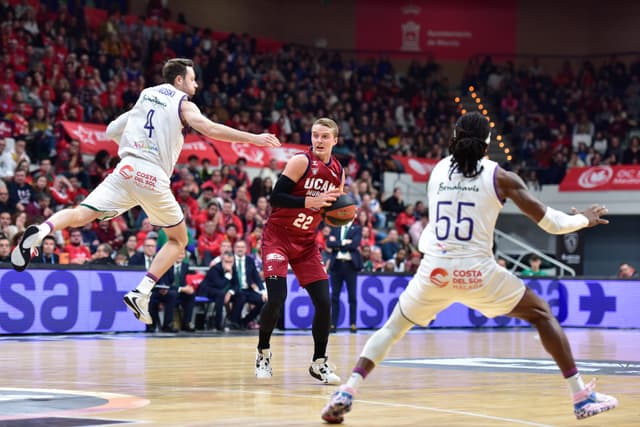 Lucha por ser cabeza de serie