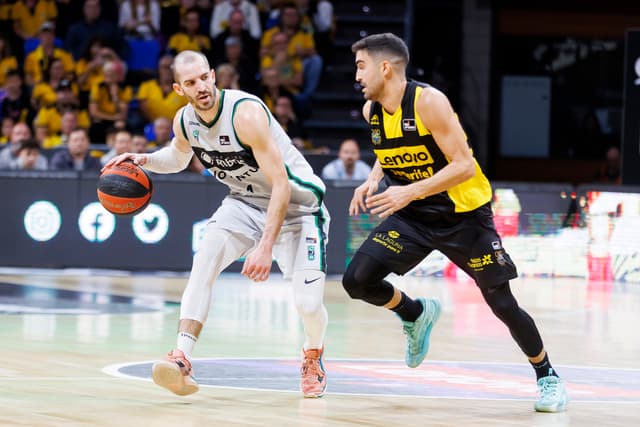 Ribas, 6º triplista verdinegro