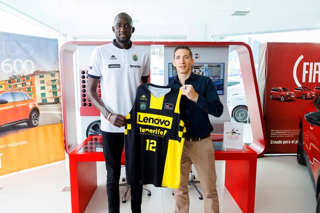 Diop: "Vengo a ayudar"