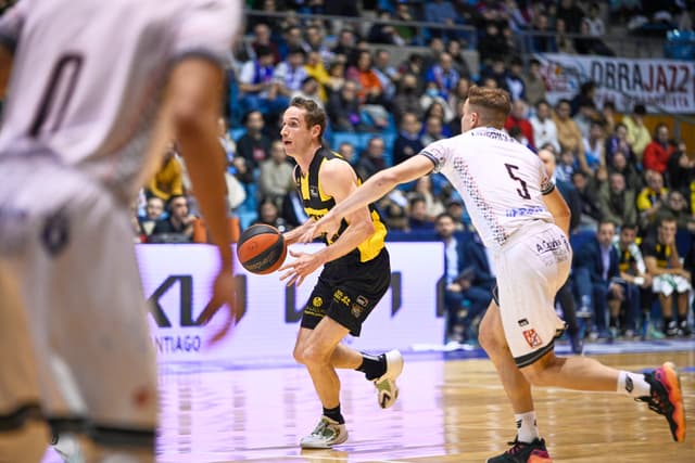 Huertas, a 40 asistencias del nº1