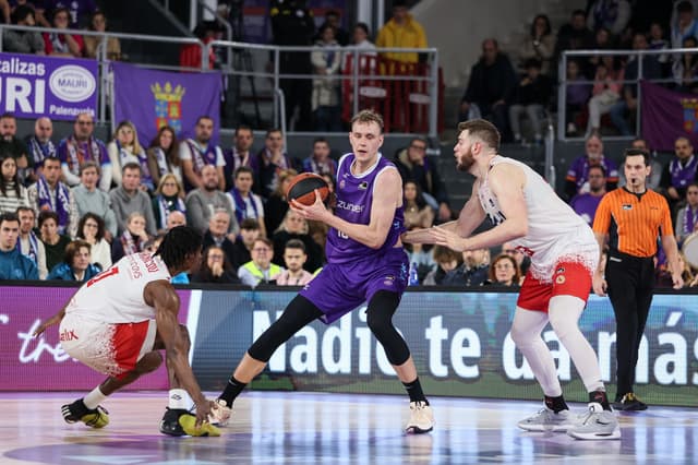 Pasecniks, Jugador de la Jornada 19