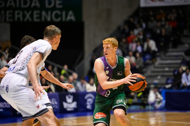 Díaz, podio triplista del Unicaja