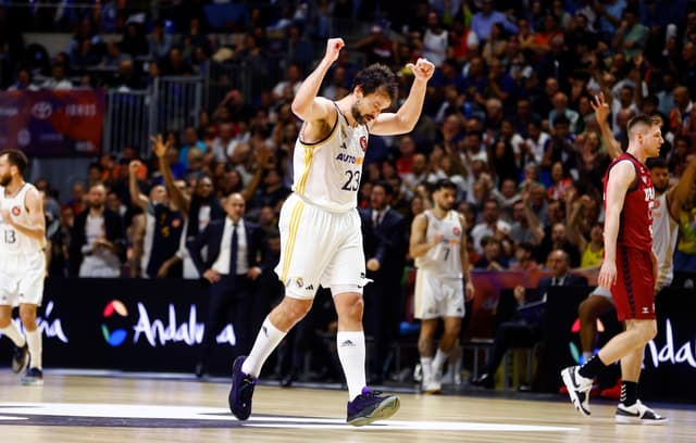 Llull, líder triplista de la Copa