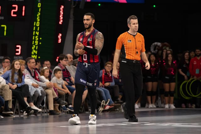 Baskonia-Coviran Granada (104-88)