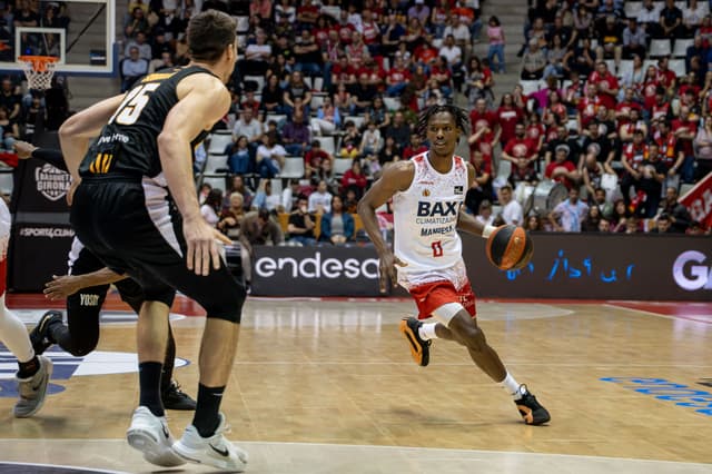 Bàsquet Girona-BAXI Manresa (83-84)