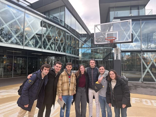 Alumnos del MBA visitan Suiza