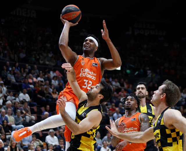 Valencia Basket-Lenovo Tnf (98-73)