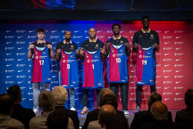 El Barça presenta sus fichajes