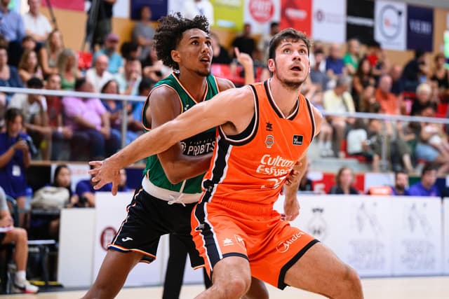 Joventut 83 - Valencia B 82