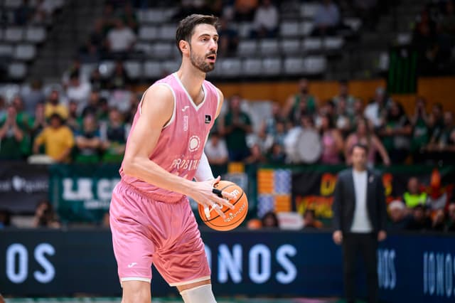 Tomic, 2.000 puntos de verdinegro