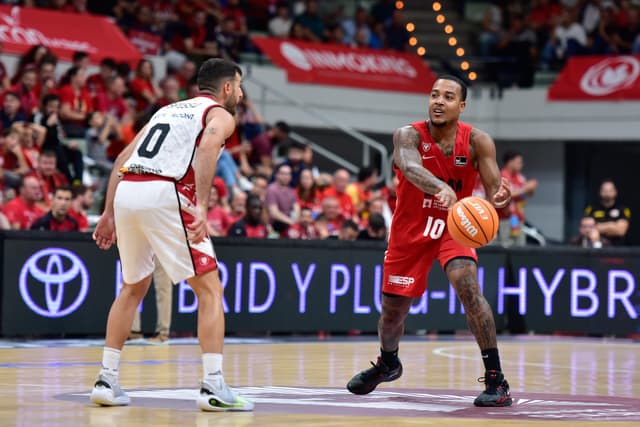 Troy Caupain sufre un esguince