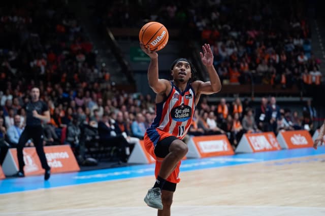 Leyma Coruña-Casademont (110-86)