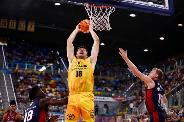 Dreamland GC-Baskonia (92-86)