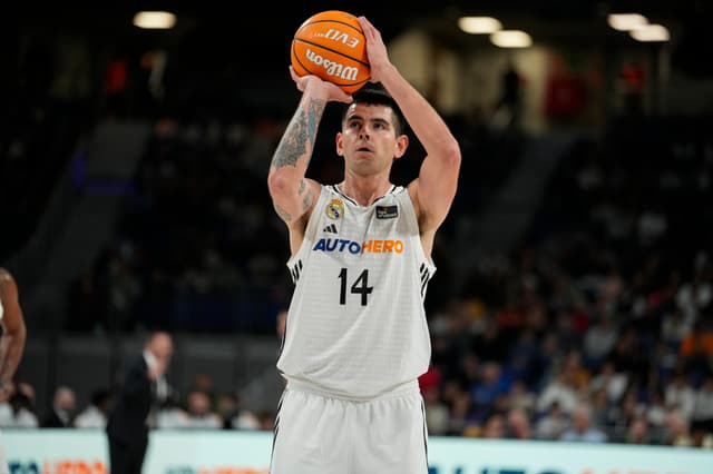 Gaby Deck, intervenido en la cadera