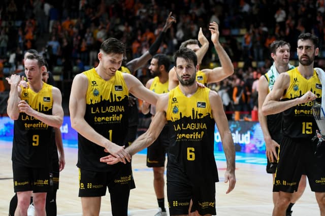 700 partidos aurinegros en la élite