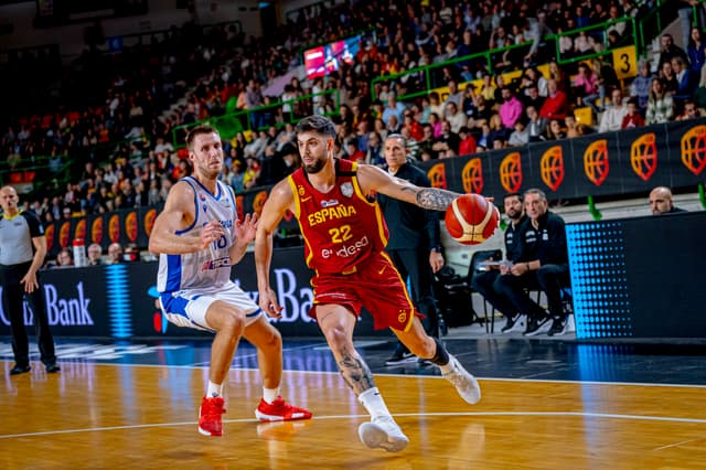 España 84 - Eslovaquia 71