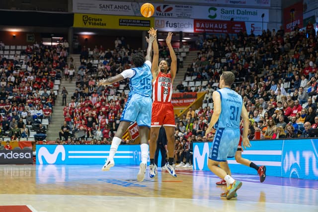 William Howard, adiós a Girona