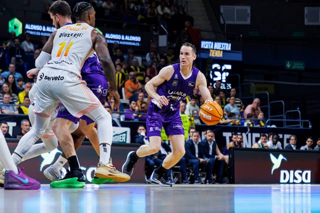 Huertas, doble-doble de genio