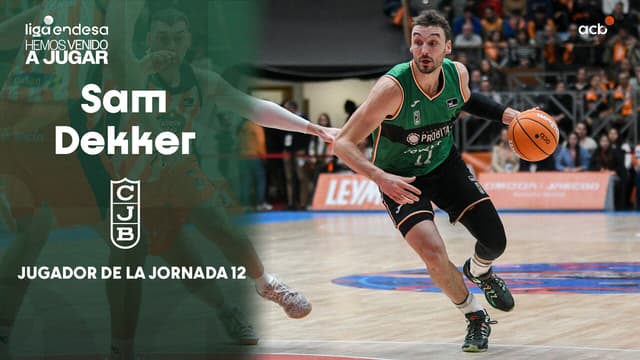 Sam Dekker, Jugador de la J12