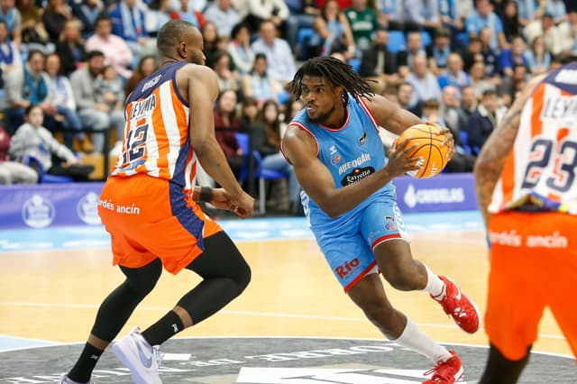 Egbunu finaliza su etapa en Lugo