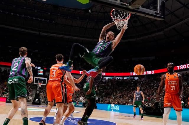 Unicaja 94 - Valencia Basket 86