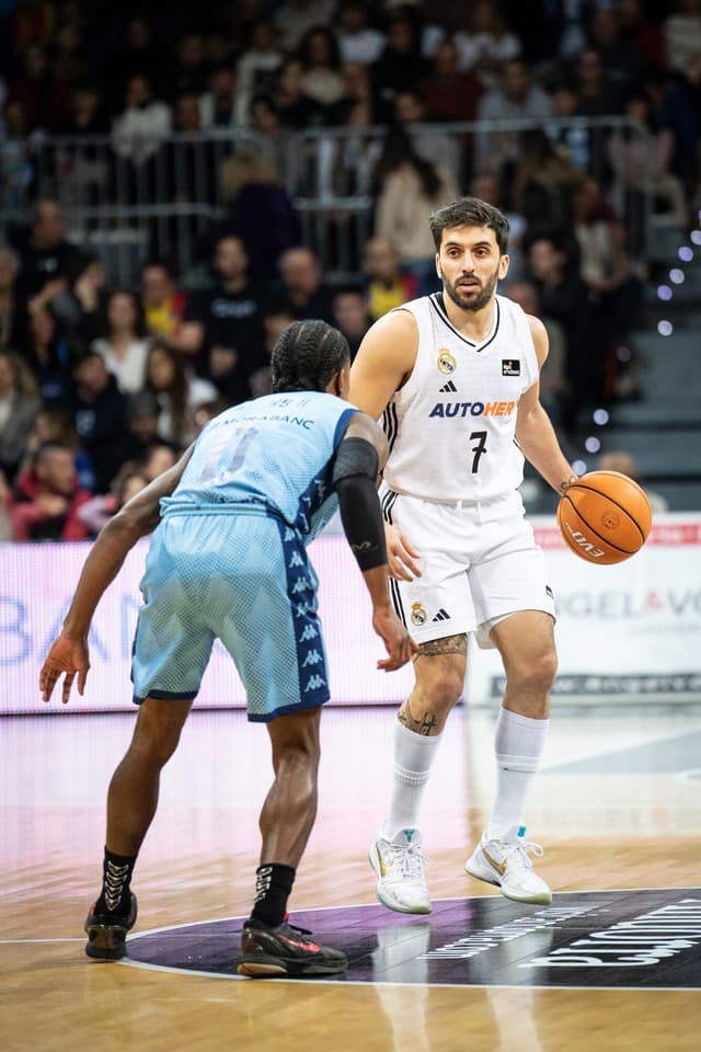 MoraBanc Andorra 84 - .R Madrid 100