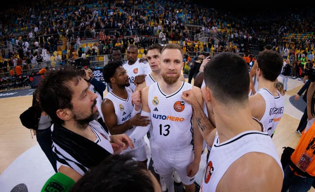 Dreamland GC 63 - Real Madrid 80