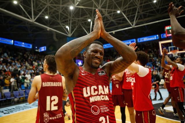 Río Breogán-UCAM Murcia (70-86)