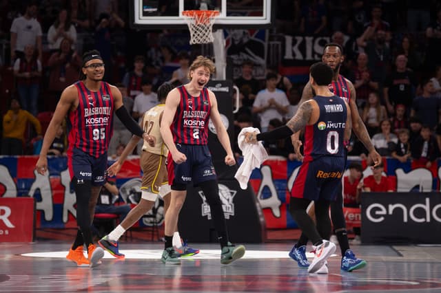 ¡El Baskonia logra 12 tapones!