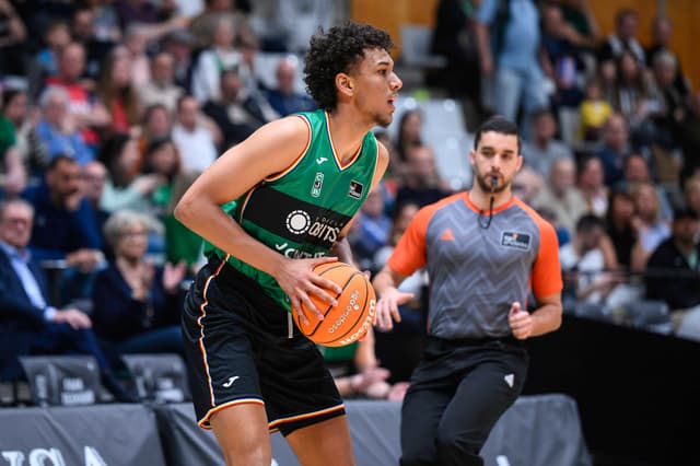 Kraag alcanza los 100 partidos acb