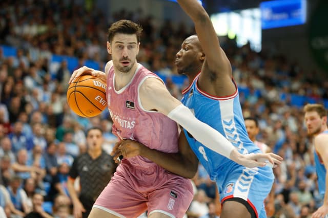 Río Breogán-Joventut (65-82)