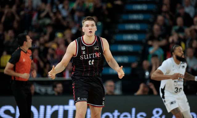 De Ridder abandona Surne BB