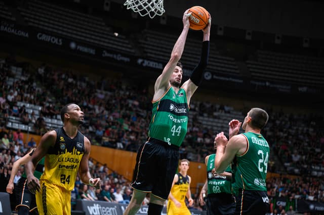 Tomic: 600 partidos acb