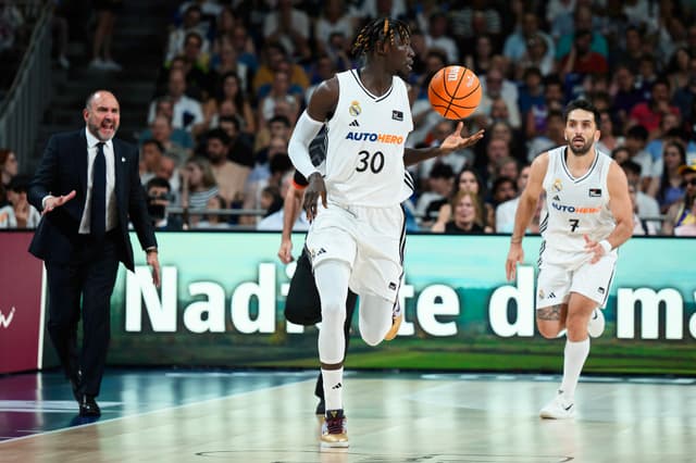 Ibaka y Ndiaye dejan el Real Madrid