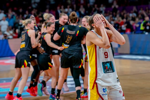 Crónica: España-Bélgica (65-67)
