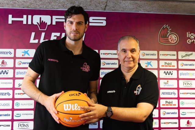 Presentación de György Golomán