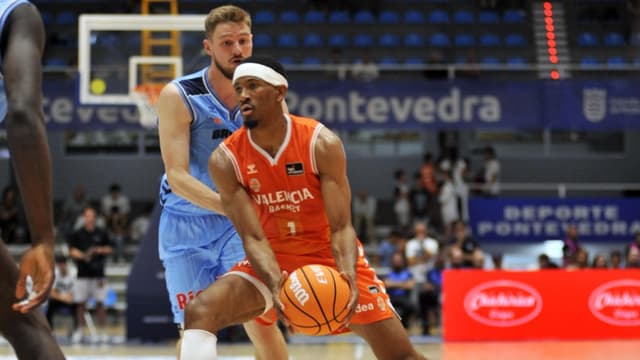 Río Breogán 78 - Valencia B 101