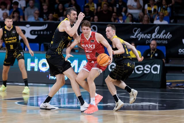 Benítez debuta con 11 asistencias