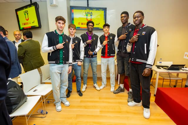 Plantillas de la Liga U 2025-26